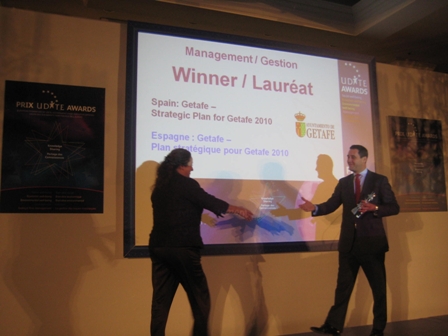 recoge premio udite ayuntamiento getafe